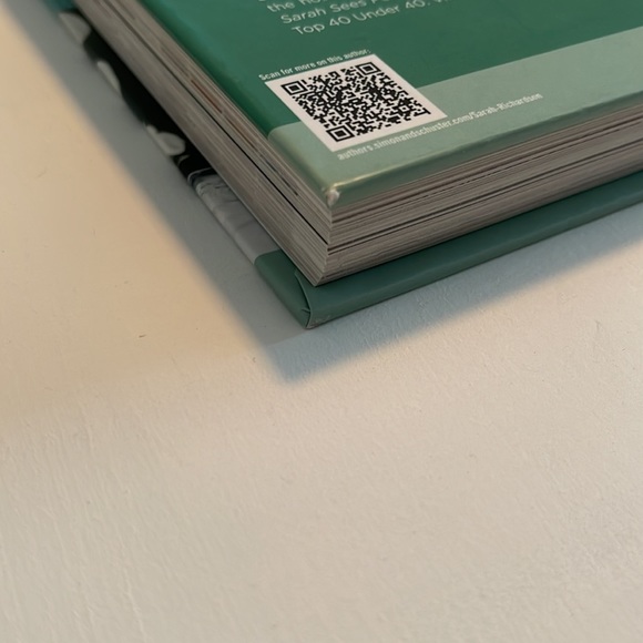 Sarah Style Book - Picture 3 of 8